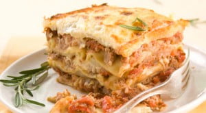 Лазанья из птицы и грибов