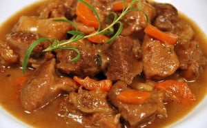 Тушеное мясо с овощами
