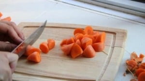 морковь режем кусками