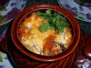 Мясо в горшочках