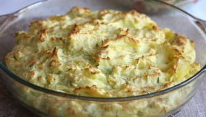 Капуста, запеченная в картофельном пюре