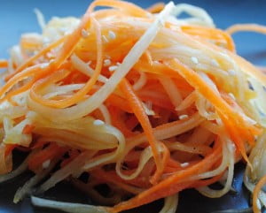 Салат с дайконом
