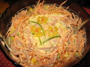 Салат с копчёным мясом