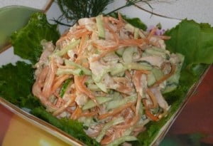 Салат с куриной грудкой