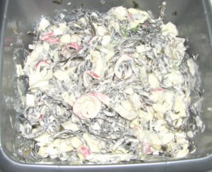 Салат с яйцами и крабовыми палочками