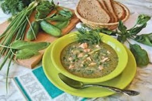 Рыбный холодник с помидорами