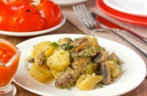 Картофель с шампиньонами